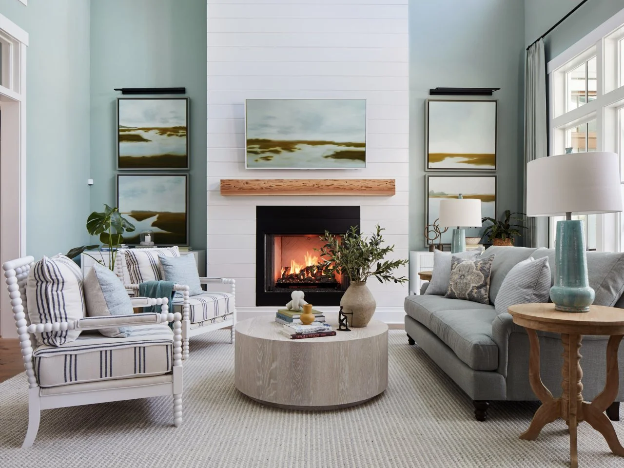 Modern Great Room Hgtv Designs Houses 2 Homes Interiors