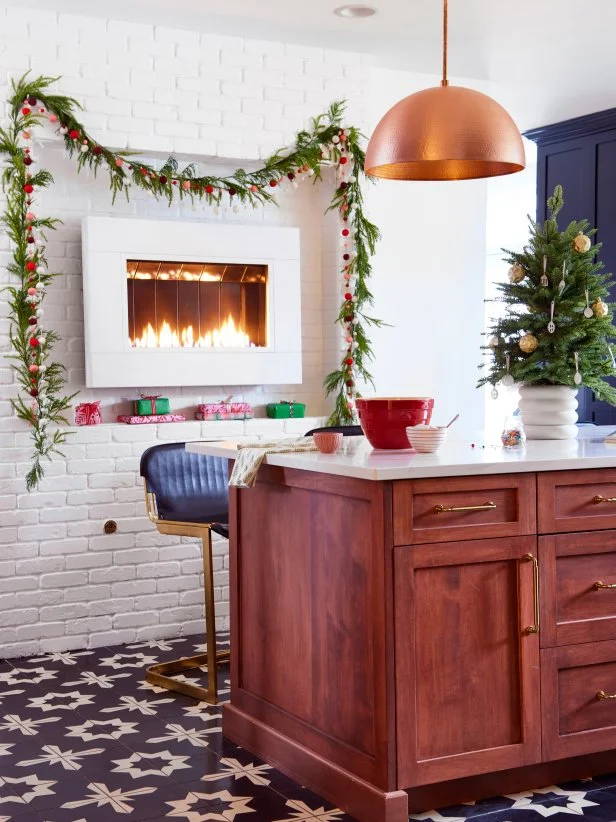 A BlackandWhite Connecticut Kitchen Decorated for Christmas