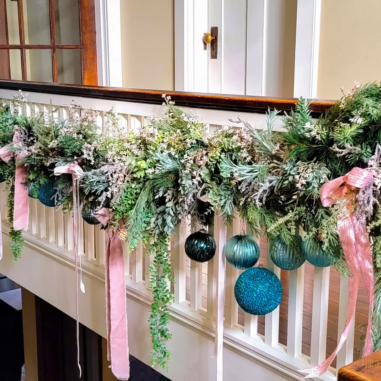 DIY Pink and Teal Holiday Garland — And How to Hang It | HGTV, image size:1280x1280