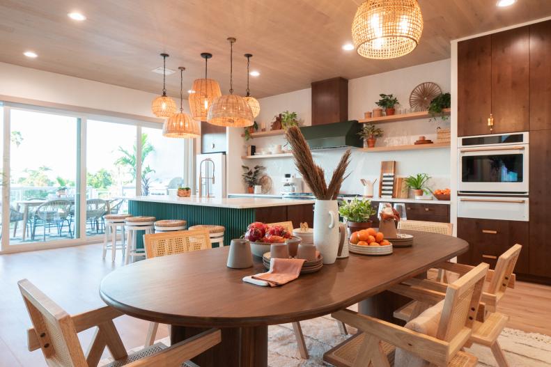 Leslie and Lyndsay’s renovated Kitchen Dining area, as seen on Rock The Block, Season 5.
