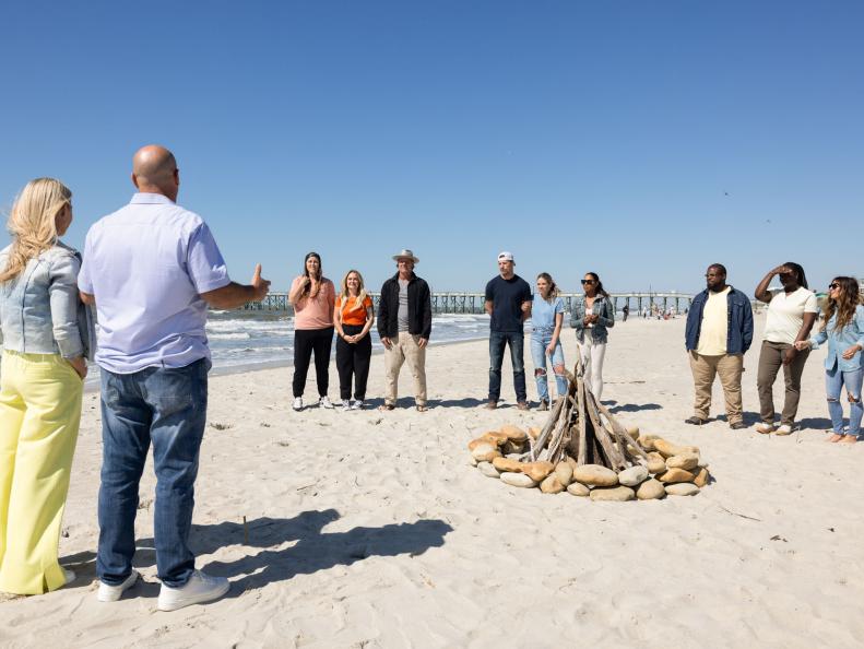 Judges, mentors and teams arrive on the beach for the winner announcement of the Kitchen Challenge, as seen on Battle on the Beach, Season 4.