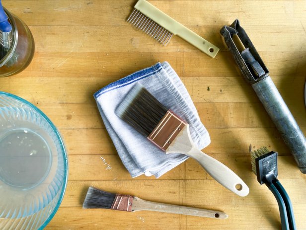 how to clean paint brush