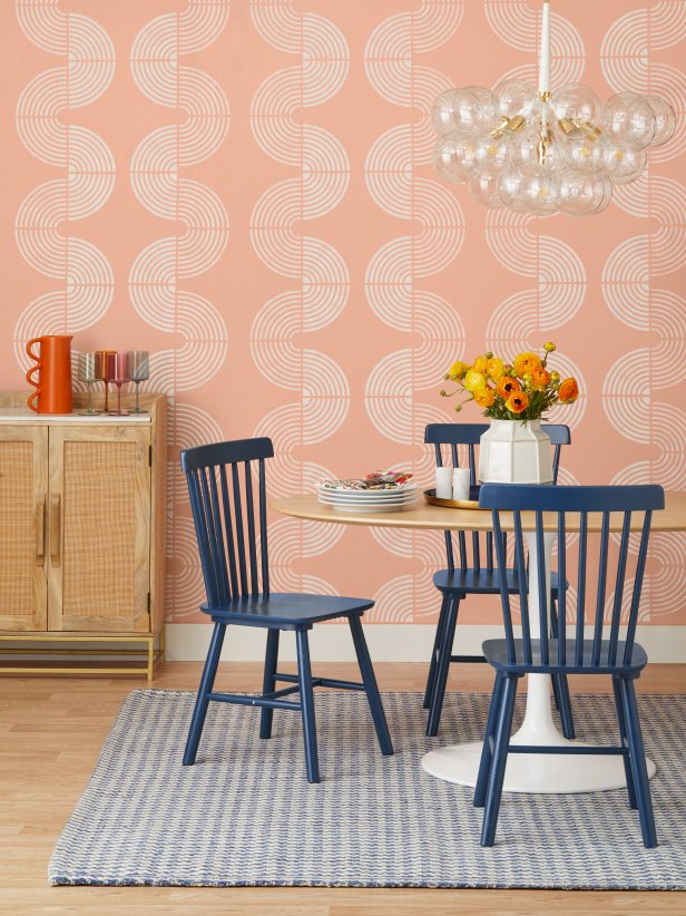 Pink Dining Room With a Midcentury Modern Pattern on the Walls