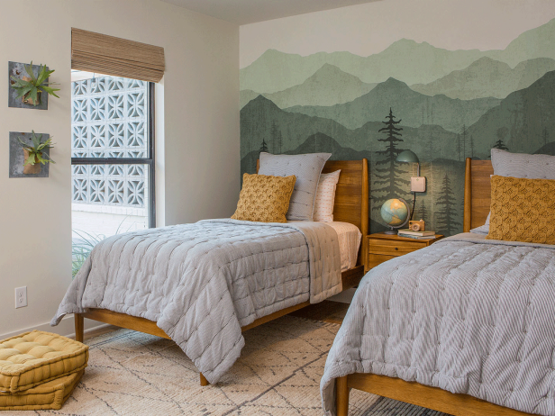 Hgtv Fixer Upper School Room Watch The Gaines' New Series 'Fixer