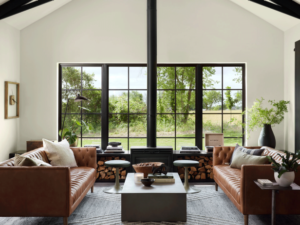 The Lakehouse Fixer Upper Design Living Room: Stunning Style Ideas