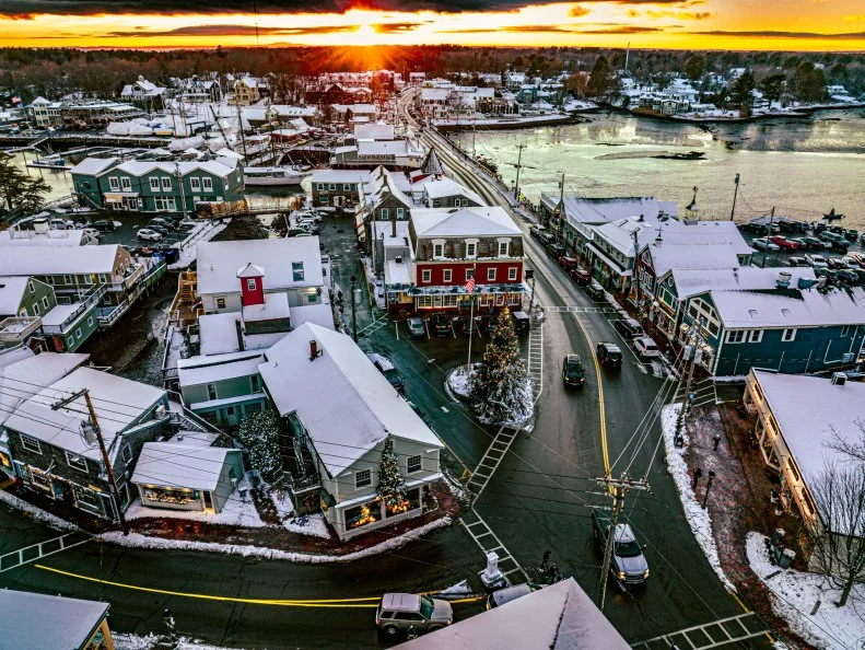 Lauded by HGTV for its inimitable Christmas spirit, Kennebunkport, Maine has been called one of the foremost holiday towns in America, and possibly the world. From the towering Christmas tree in the town square to Santa's arrival each year on a lobster boat, old fashioned caroling and a tree made from lobster traps, this is a town that celebrates its own unique heritage as a fishing village along with the season.