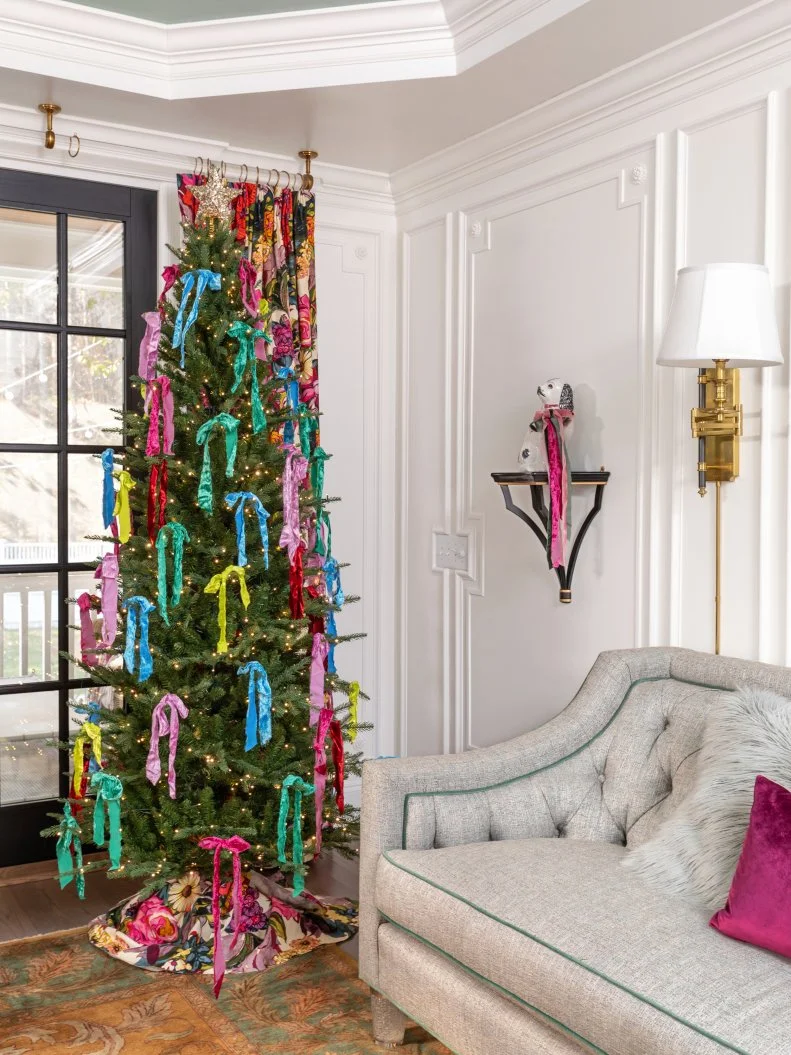 Christmas Tree With Bows