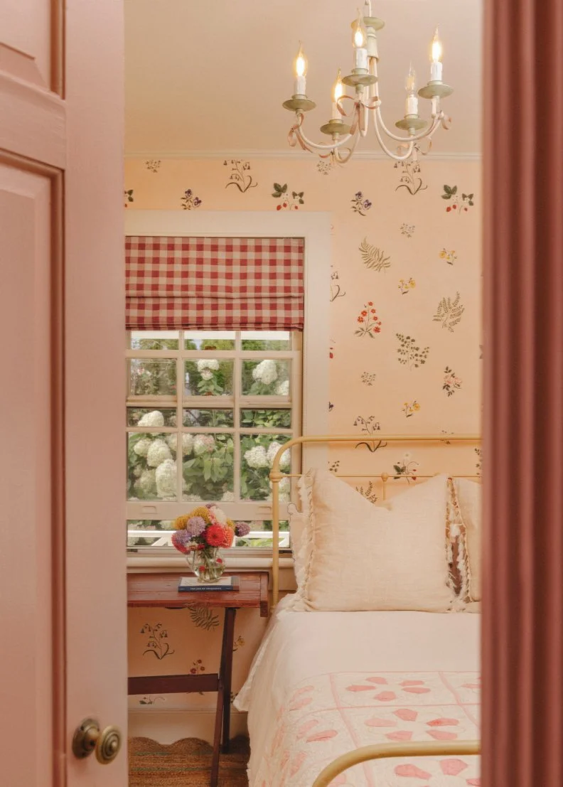 Yellow Bedroom With Red Shade