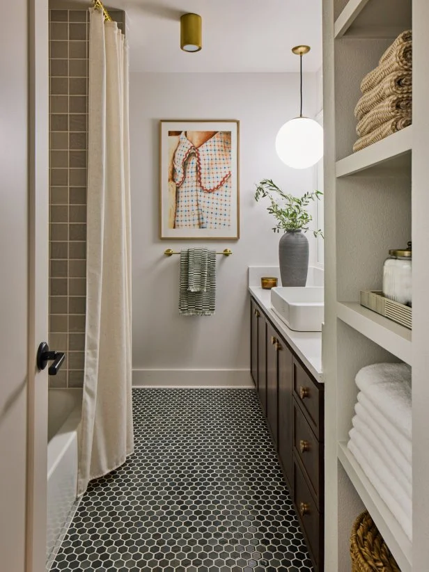 Decorating Bathroom Ideas: Stunning Tips for a Stylish Refresh