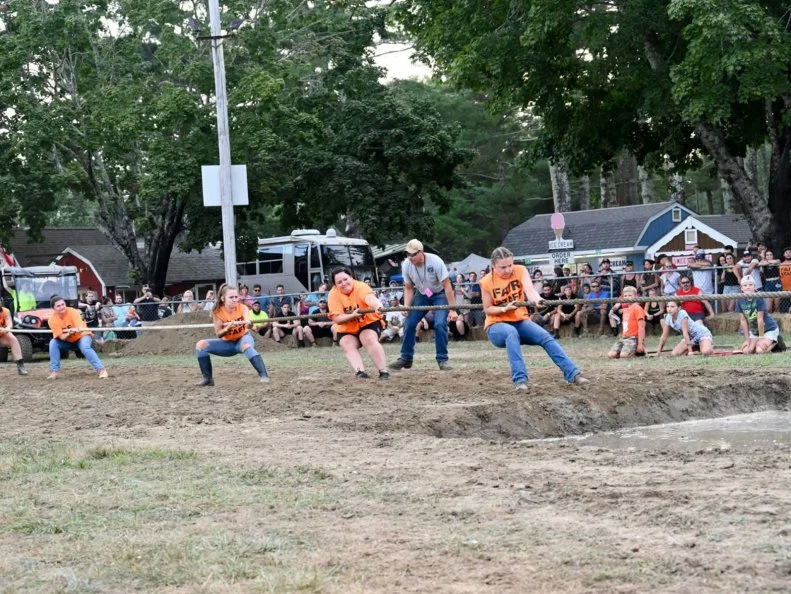 Teams playing tug-of-war at the Washington County Fair
