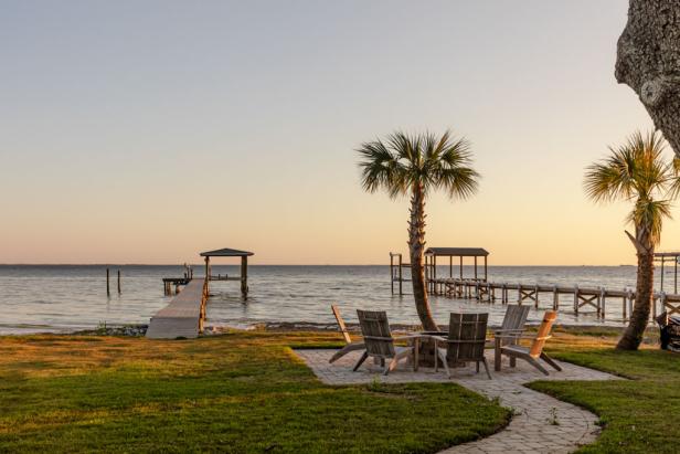 Waterside Retreats | 2025 | HGTV