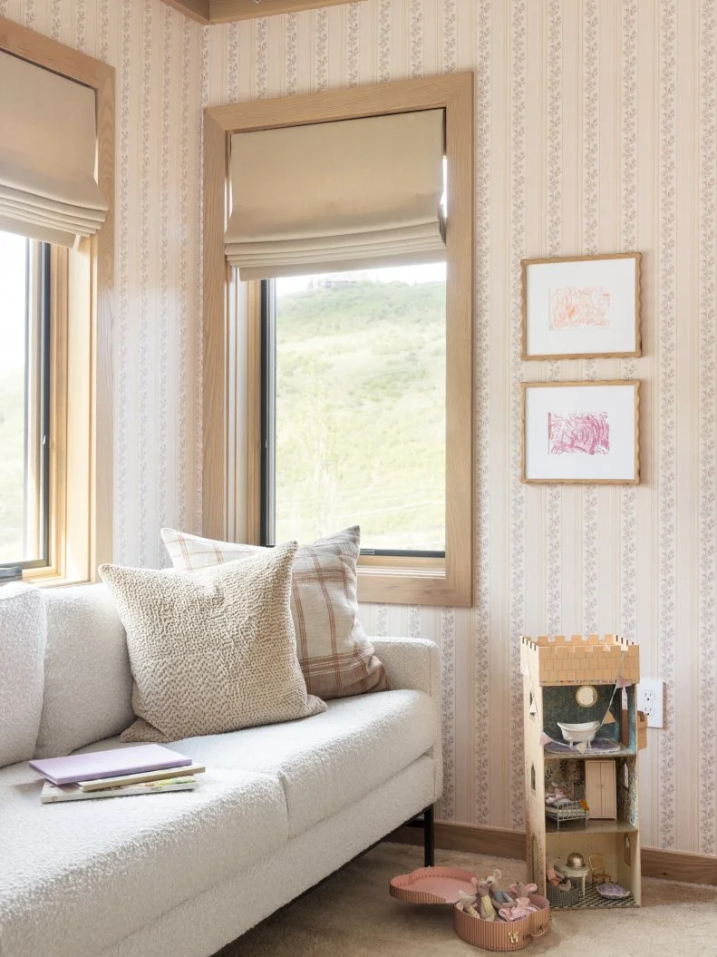 CREATOR: Meagan Larsen CREATOR JOB TITLE: Commissioned Photographer DESCRIPTION / CAPTION: Jasmine Roth’s oldest daughter’s renovated bedroom. LOCATION: 1011B Empire Ave, Park City, UT 84060 CITY: Park City STATE: Utah COUNTRY: USA RIGHTS USAGE TERMS Promote program & network in all media throughout the world during DCL license term COPYRIGHT NOTICE © 2025 Warner Bros. Discovery, Inc. or its subsidiaries and affiliates. All rights reserved. COPYRIGHT STATUS Copyrighted