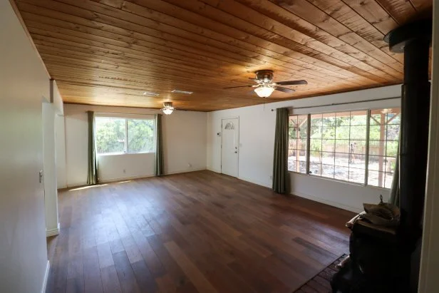 Simi Sands common room, as seen on My Lottery Dream Home, Season 18.