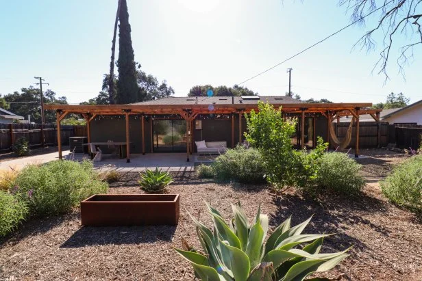 The Coyote Canyon home backyard, as seen on My Lottery Dream Home, Season 18.