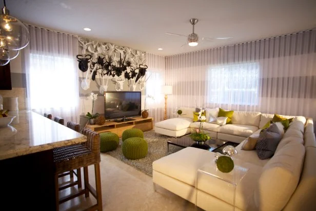 Designer David Bromstad goes Hollywood by making over the first floor of Whitney Kirsling and Robert Perez's house based on The Twilight Saga Breaking Dawn.