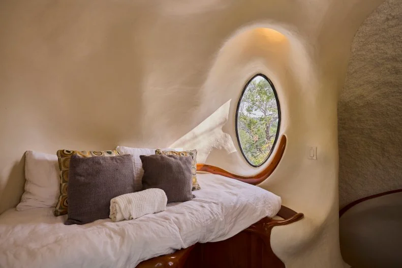 Guest Room of The Bloomhouse as seen on Wild Vacation Rentals, Season 1.