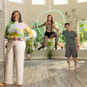 Host Noel Collier and client's Anastasia and Mark Portrait inside of the Allen home, as seen on Extreme Buyers Club Season 1