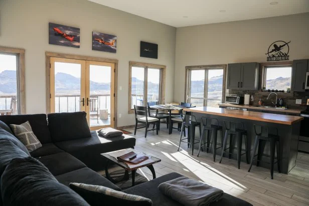 Living Room at the Infinite Skies house, as seen on Zillow Gone Wild, Season 3.