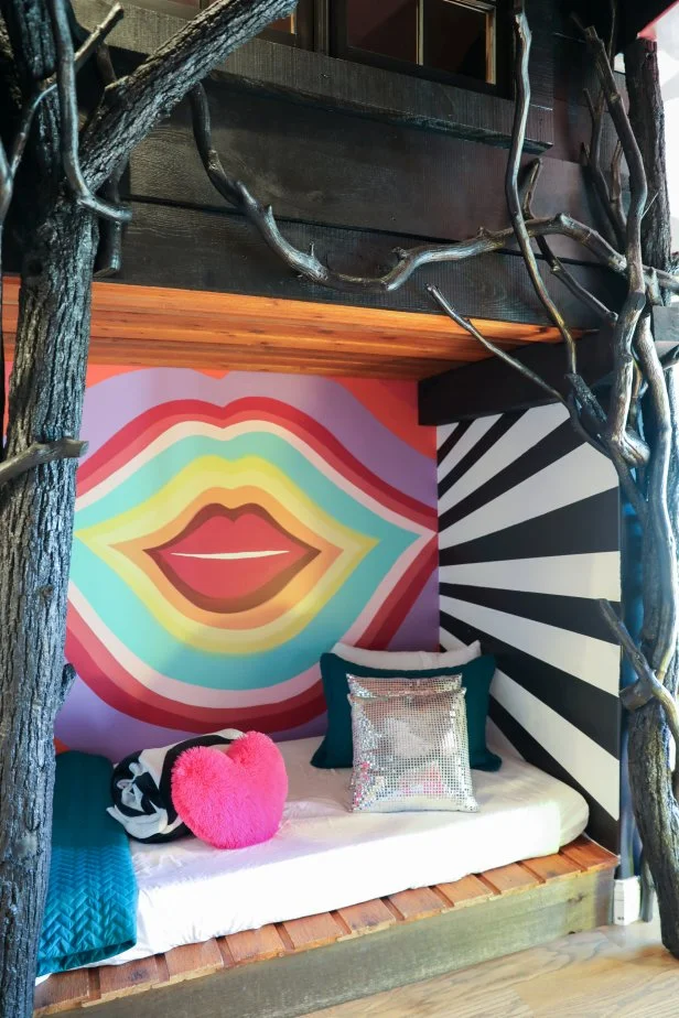 Nook at the Bachelorette Pad, as seen on Zillow Gone Wild, Season 3.