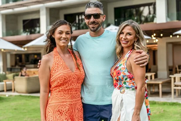 Agent Beth Bearid and contributors Jessie McNeill and Matt Lavery during their house tour, as seen on Tropic Like It's Hot, Season 1.