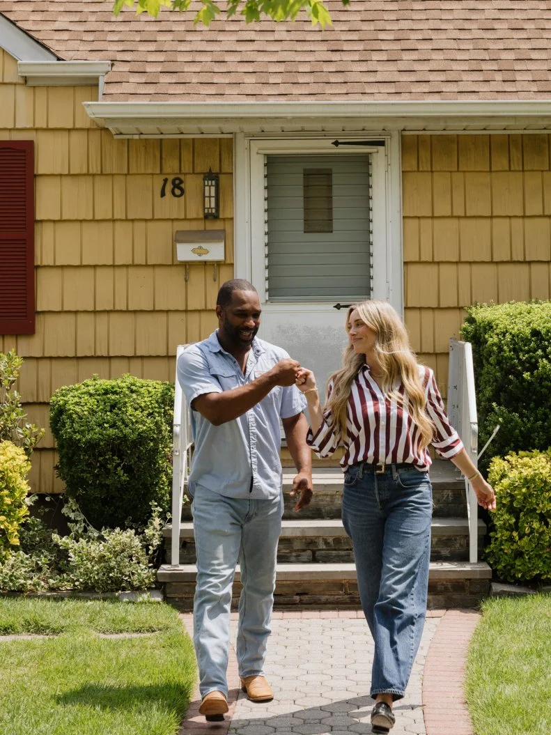 Host, Arielle Vandenberg, and Steve Lewis, Contractor,  as seen on House Shock, Season 1
