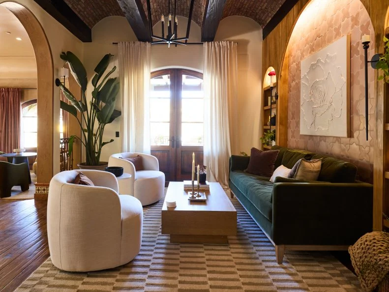 The Rose Room, as seen on The Bachelor Mansion Takeover, Season 1