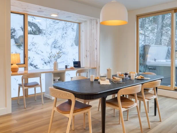 With a huge hot tub and spacious interiors, this parkview mountain home in Park City, Utah is the perfect place to host a crowd. (Find it on Airbnb.) HGTV star Jasmine Roth is a fan of its sleek, modern design.
