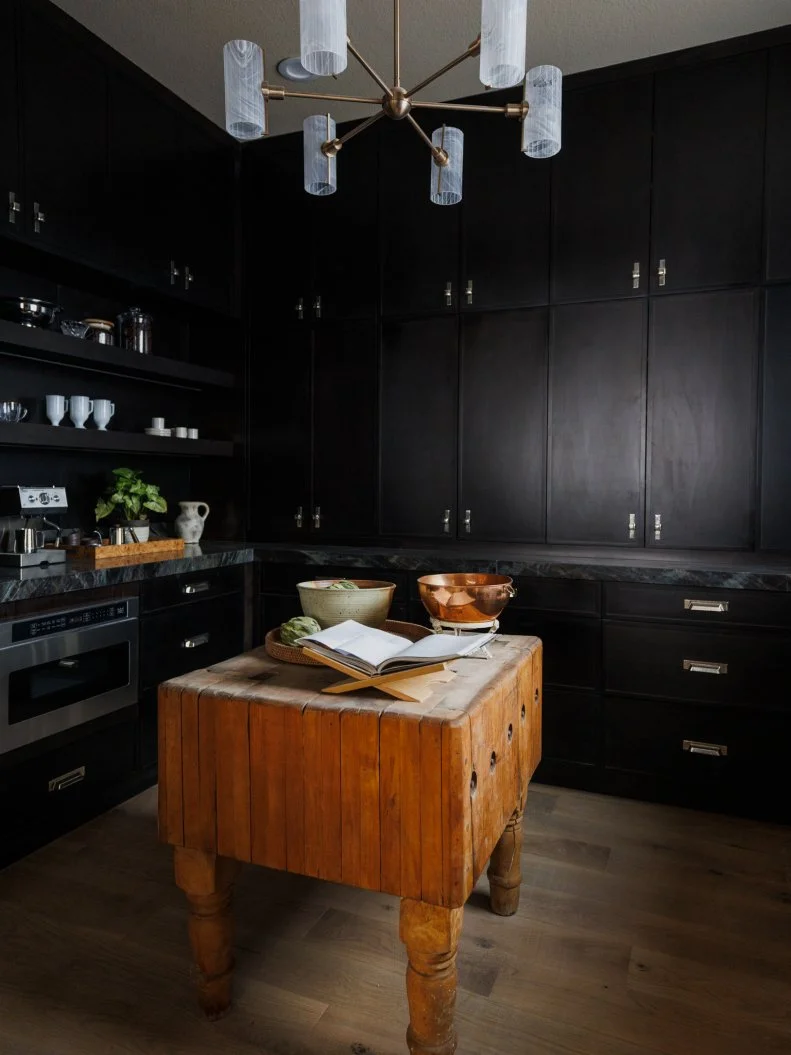 After of Team Kim Wolfe and Chelsea Meissner's kitchen - pantry, as seen on Rock the Block, Season 7.
