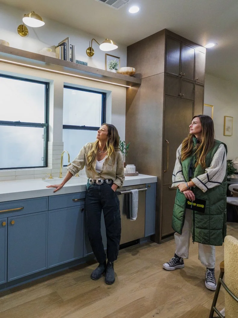 Team Kim Wolfe and Chelsea Meissner in Team Mina Starsiak Hawk and Vernon Davis' Multi-Gen Suite, as seen on Rock the Block, Season 7.