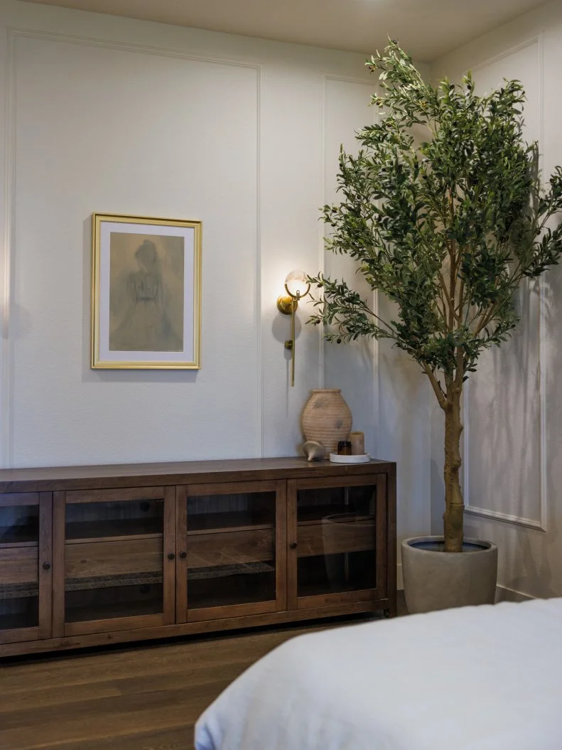 After of Team Mina Starsiak Hawk and Vernon Davis' Primary Suite - Bedroom, as seen on Rock the Block, Season 7.