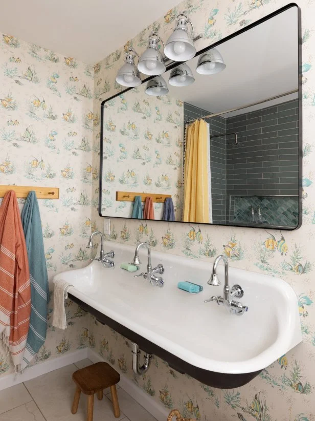 After of Team Ty Pennington’s kid friendly guest bathroom renovation, as seen on Battle on the Beach, Season 5.