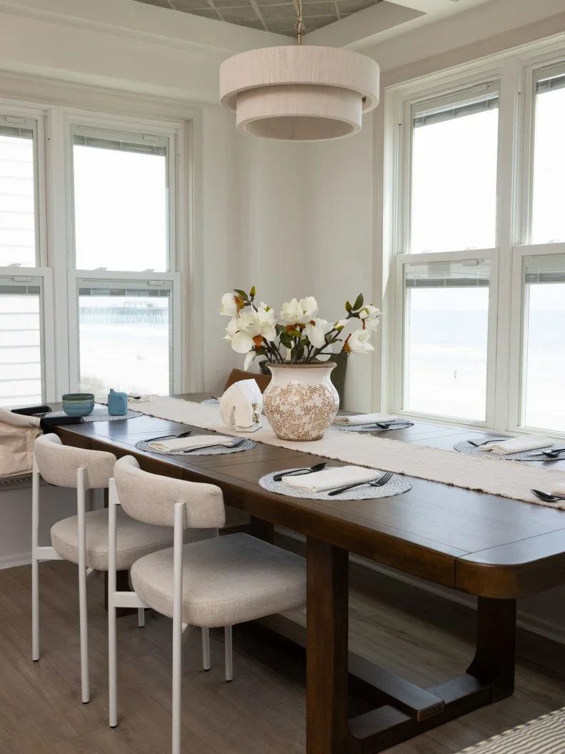 After of Team Mika Kleinshcmidt’s kitchen and dining renovation including a built-in banquette, as seen on Battle on the Beach, Season 5.