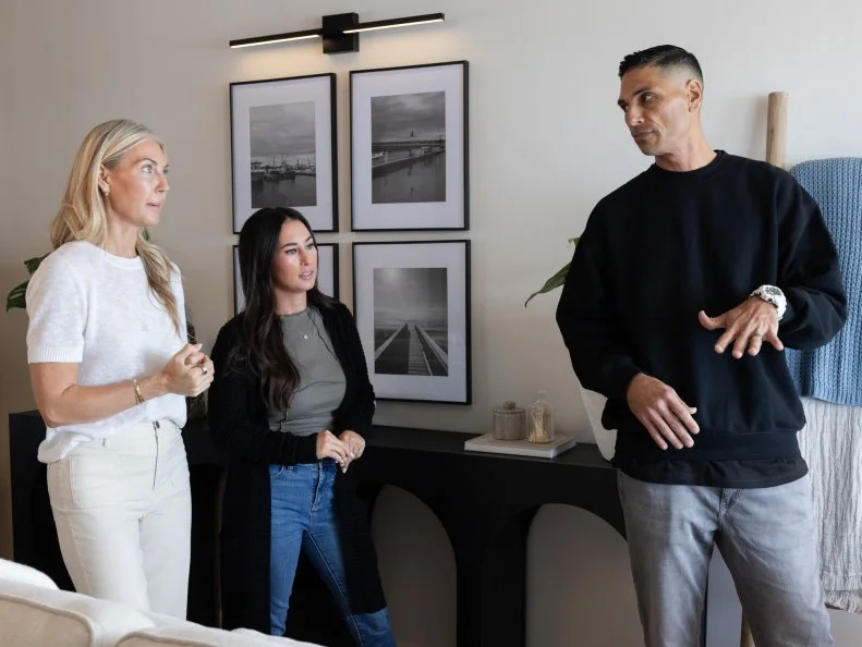 Judges Tristyn and Kamohai Kalama walkthrough and review Team Sarah’s kitchen and dining renovation with mentor Sarah Baeumler , as seen on Battle on the Beach, Season 5.