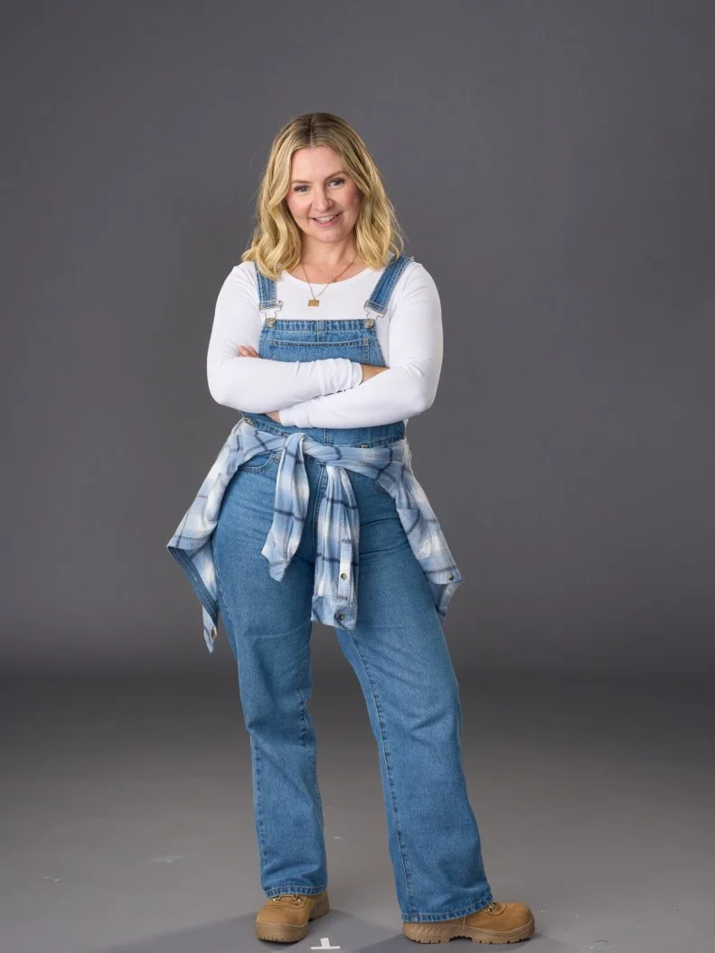 Beverly Mitchell on seamless, as seen on Totally 90s House, Season 1