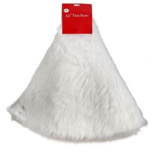 The Holiday Aisle Faux Fur Tree Skirt