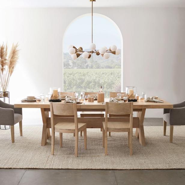 How To Pick The Perfect Area Rug, What Size Rug For Dining Room Table With 6 Chairs