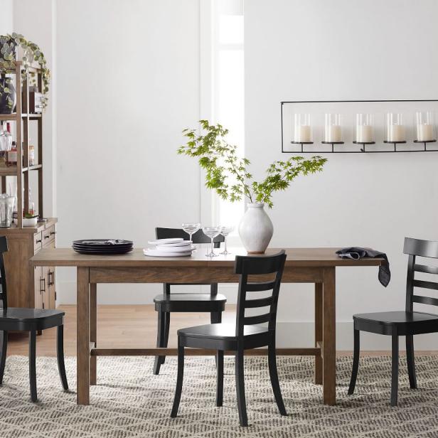 Best Dining Room Rugs, What Kind Of Rug Should Go Under A Round Table