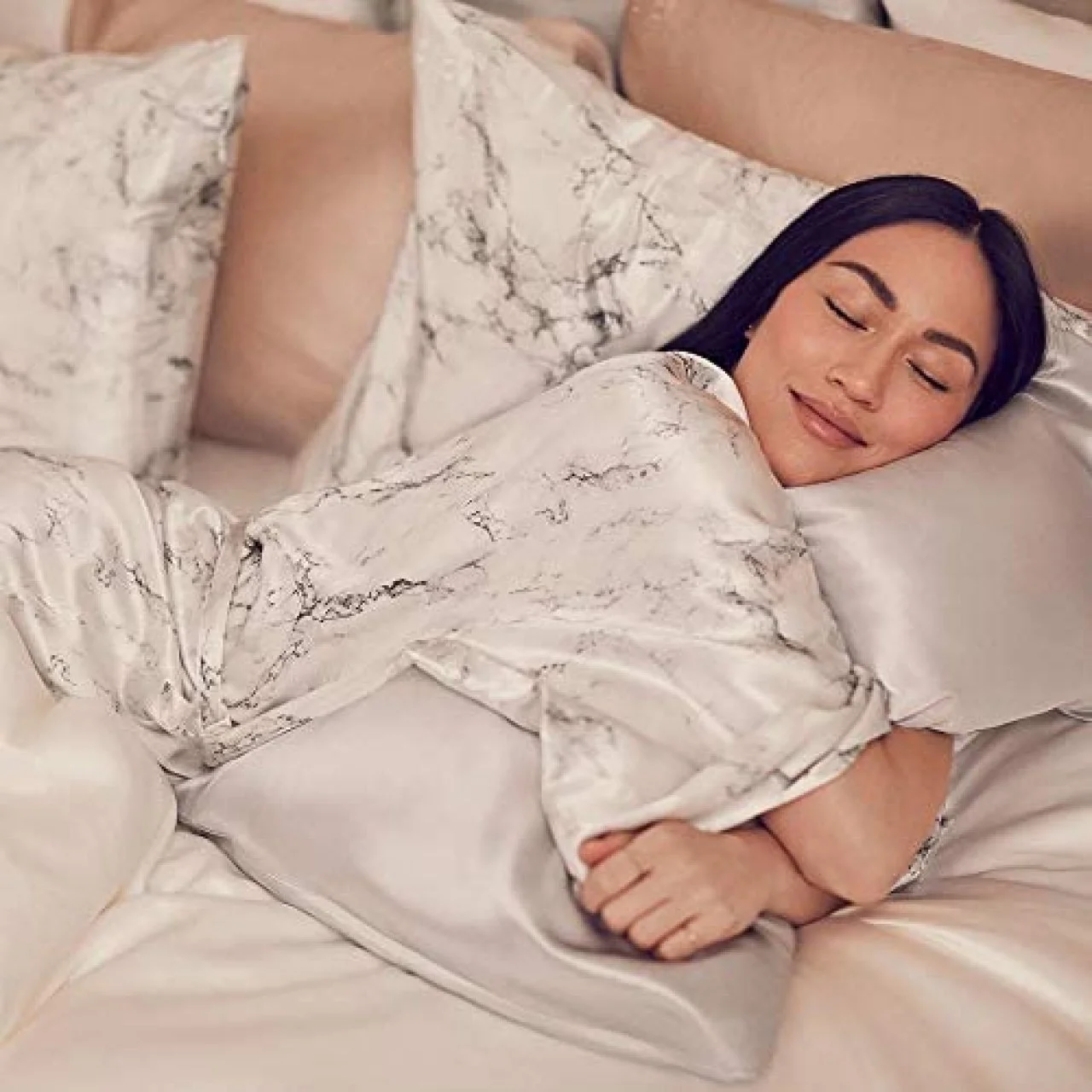 Kourtney kardashian silk pillowcase cheap