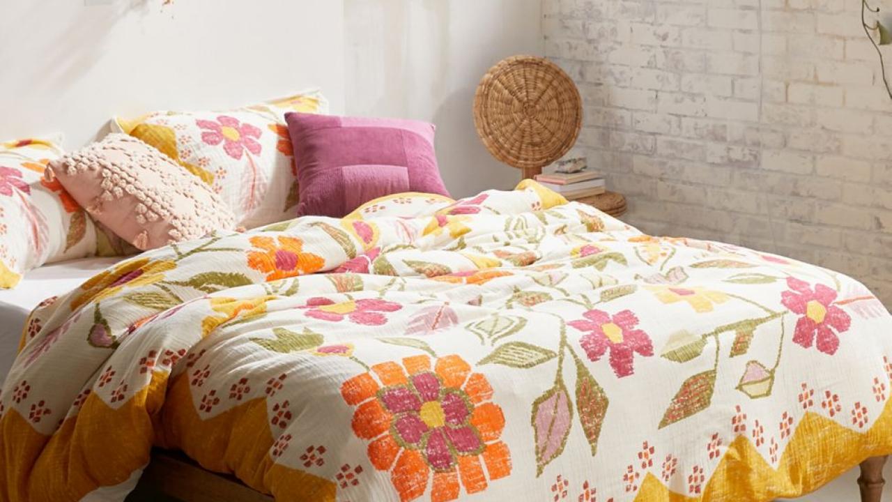 Urban outfitters weighted blanket store