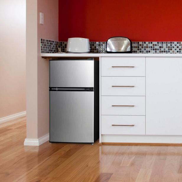The Best Mini Fridges For 2021, Small Refrigerator Kitchen Cabinet