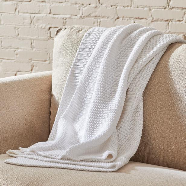 10 Best Outdoor Blankets and Throws in 2020 HGTV