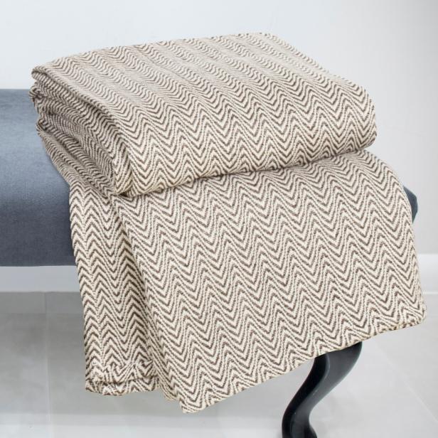 10 Best Outdoor Blankets and Throws in 2020 HGTV