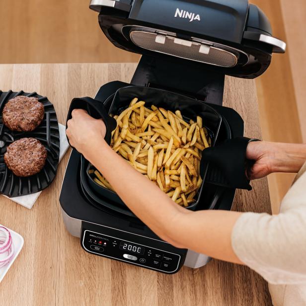 Ninja Foodi Smart XL 6-in-1 Indoor Grill & Air Fryer w/ Combo Crisper 