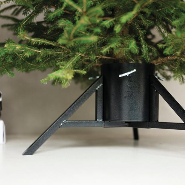 Best Christmas Tree Stands for Every Type of Tree