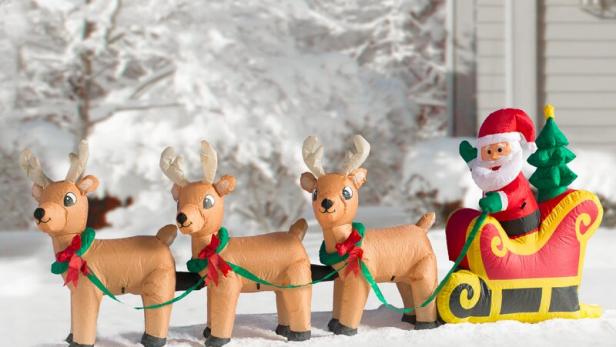 Brighten Your Yard With the Best Christmas Inflatables