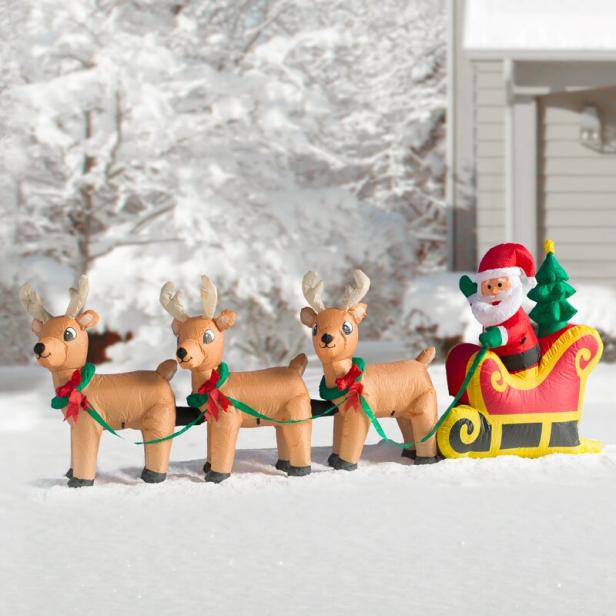 35 Best Outdoor Christmas Inflatables in 2022 | HGTV