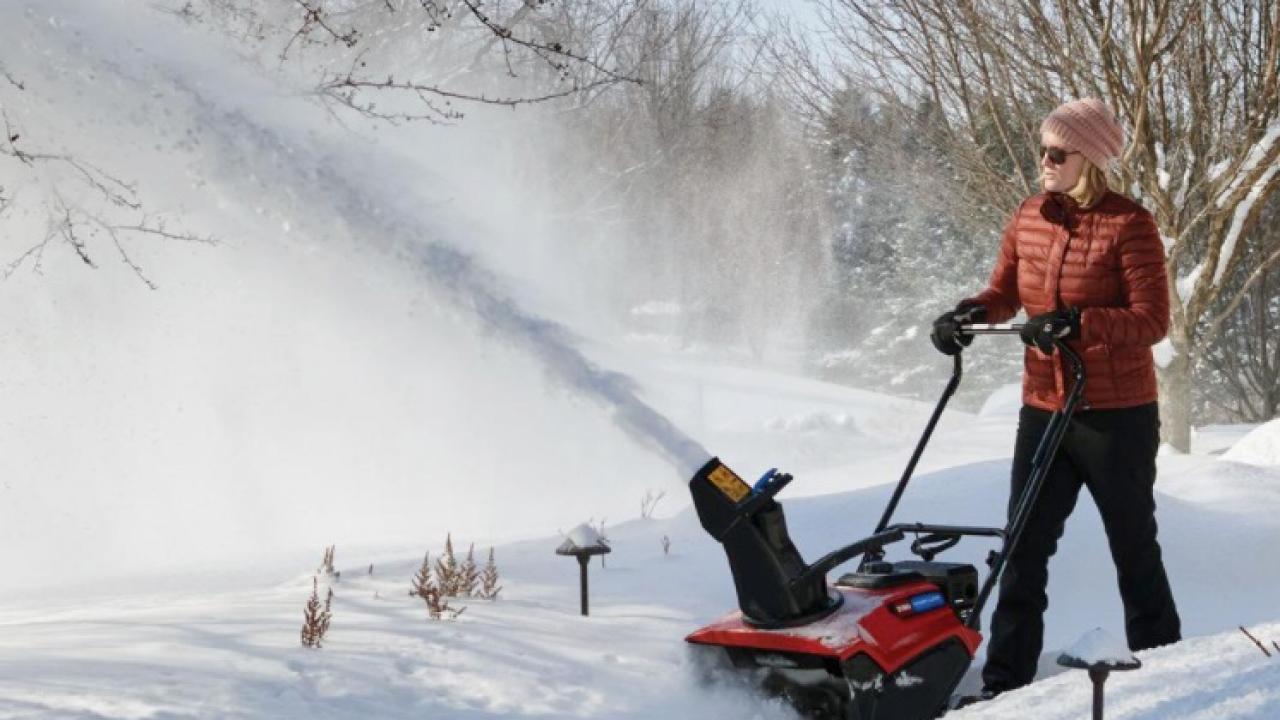 Best Snow Removal Equipment (2023 Guide) - This Old House