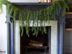 Extend the holiday cheer into the new year with these fresh and fabulous garlands.