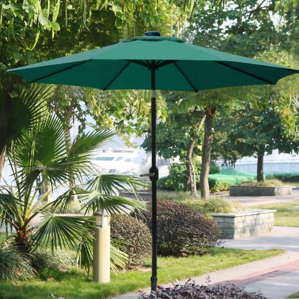 9 Best Outdoor Patio Umbrellas 2022, Best Free Standing Patio Umbrella Stand