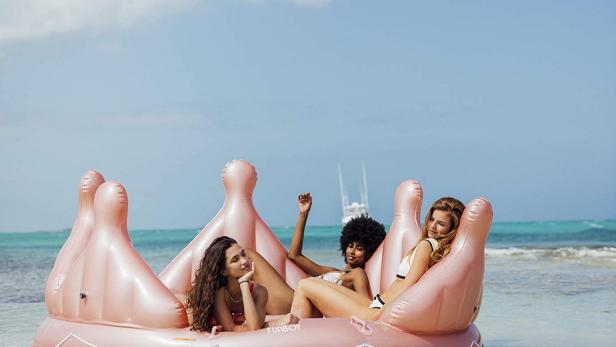 These Are the 15 Hottest Pool Floats for Summer